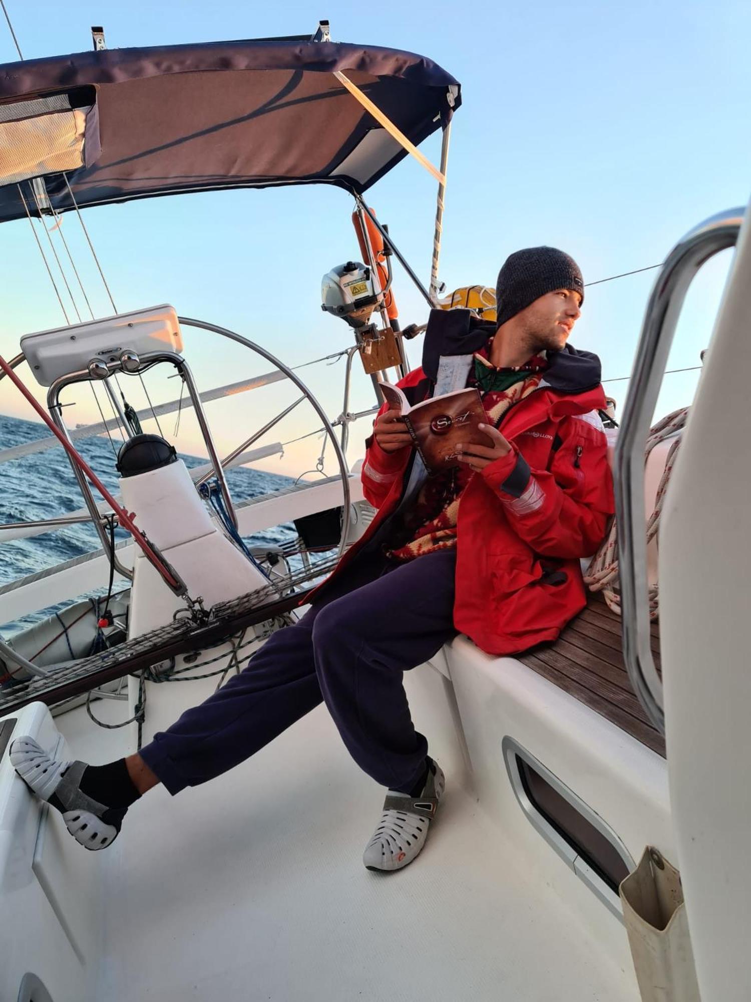 Sleep Aboard A Beautiful Sailboat In *